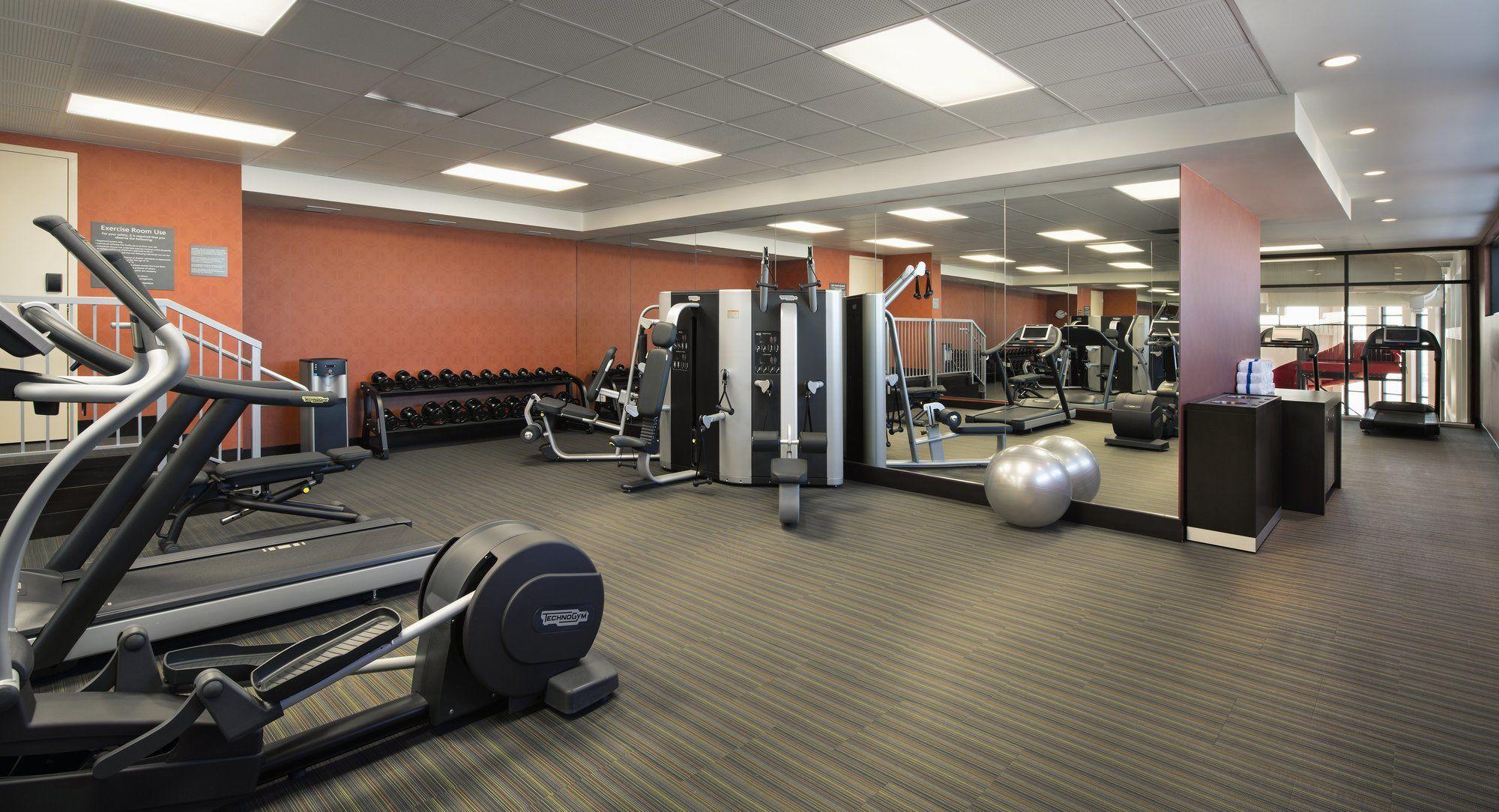 Hotel Courtyard By Marriott Calgary South Exteriér fotografie
