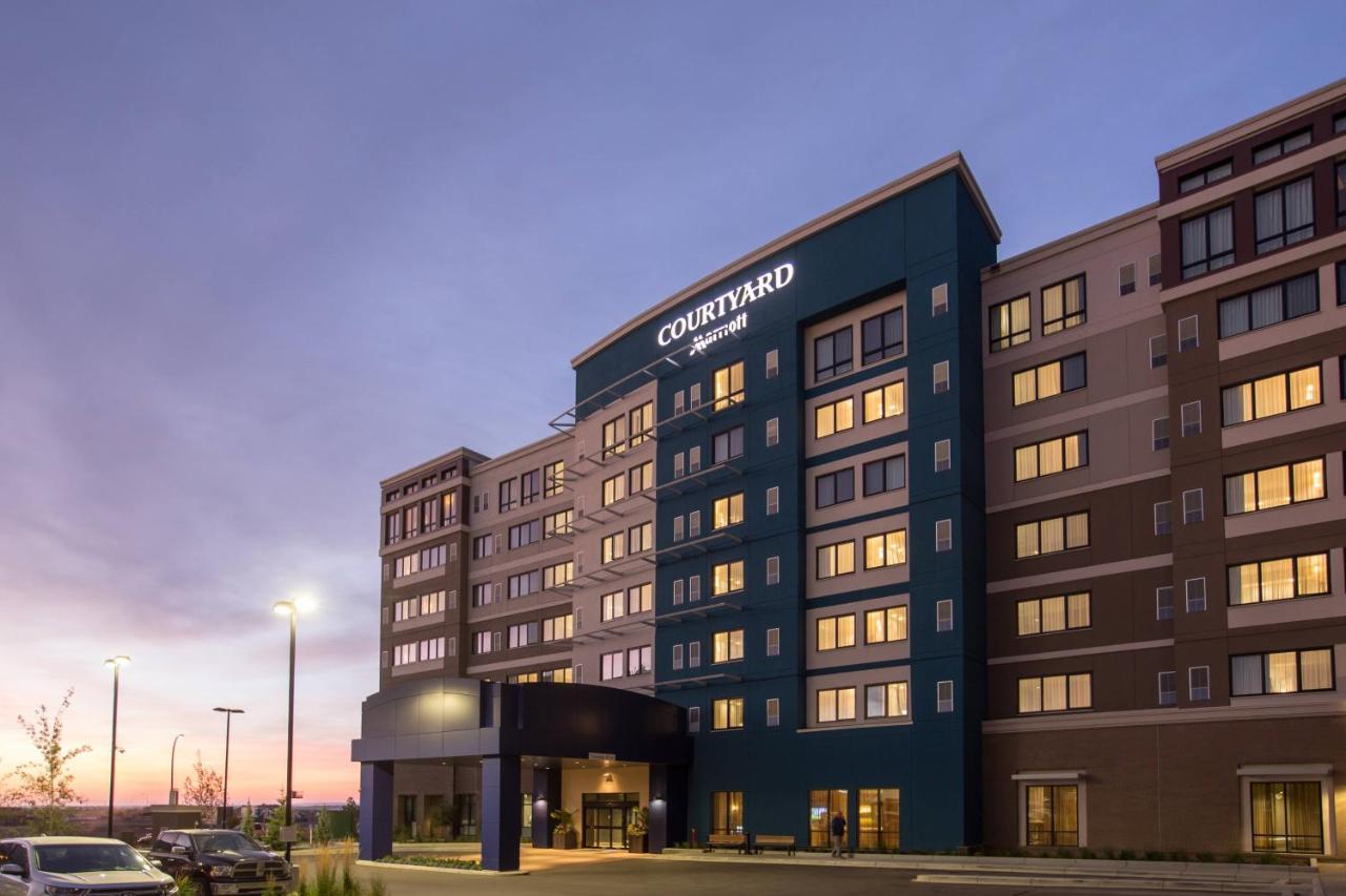 Hotel Courtyard By Marriott Calgary South Exteriér fotografie