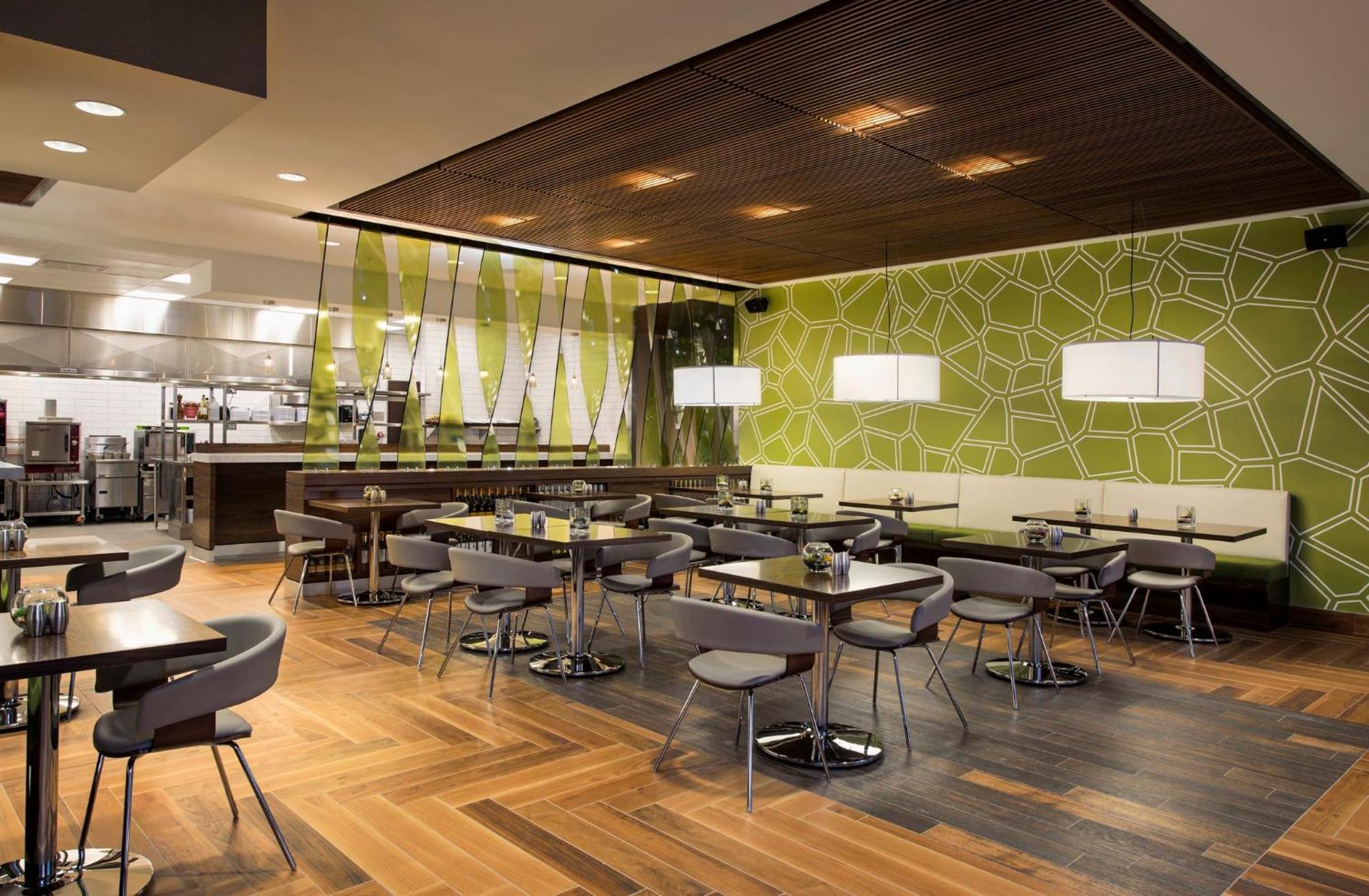 Hotel Courtyard By Marriott Calgary South Exteriér fotografie