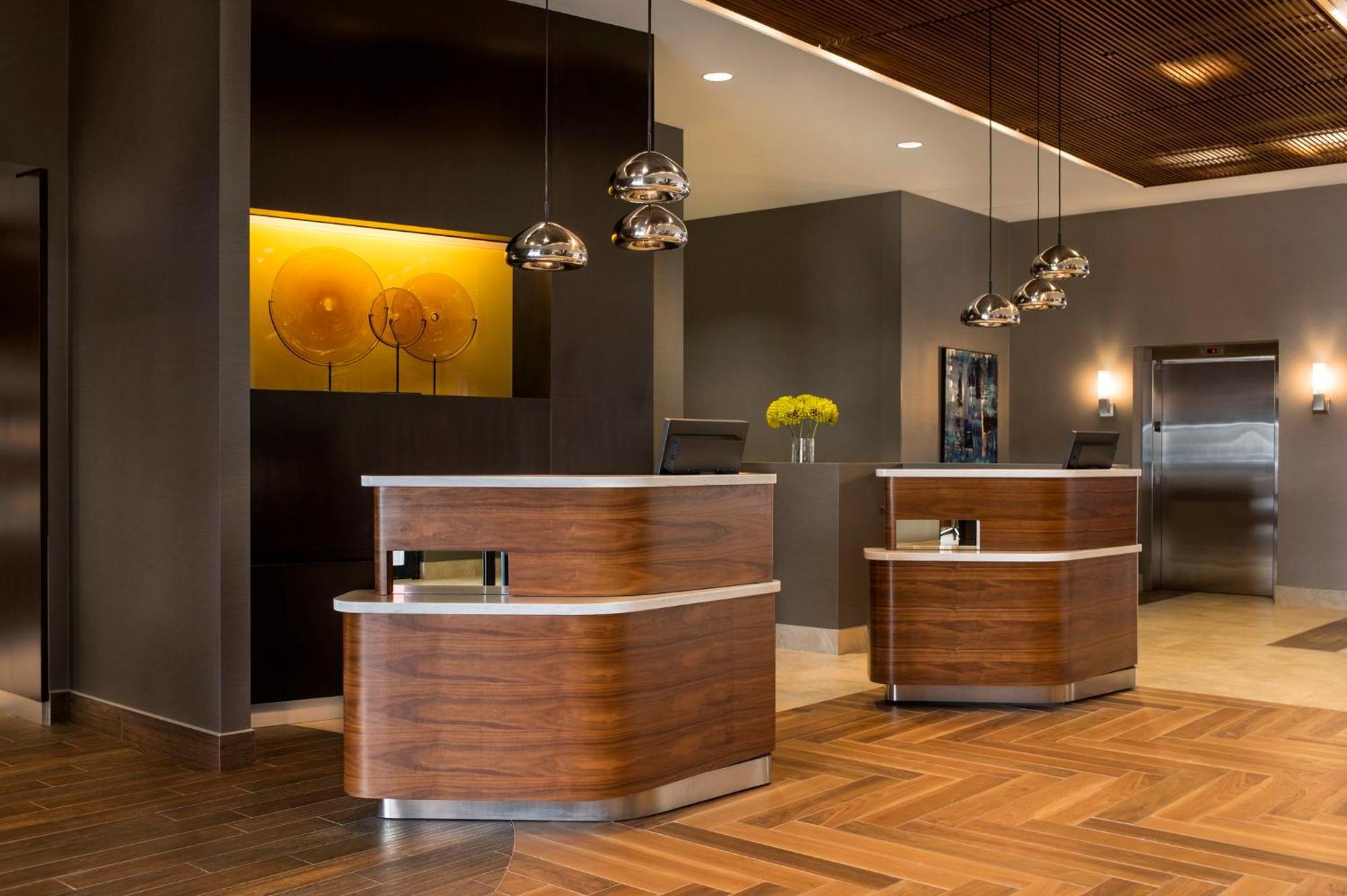 Hotel Courtyard By Marriott Calgary South Exteriér fotografie