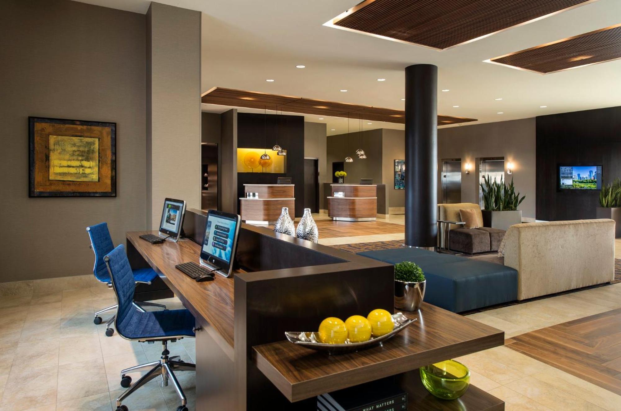 Hotel Courtyard By Marriott Calgary South Exteriér fotografie