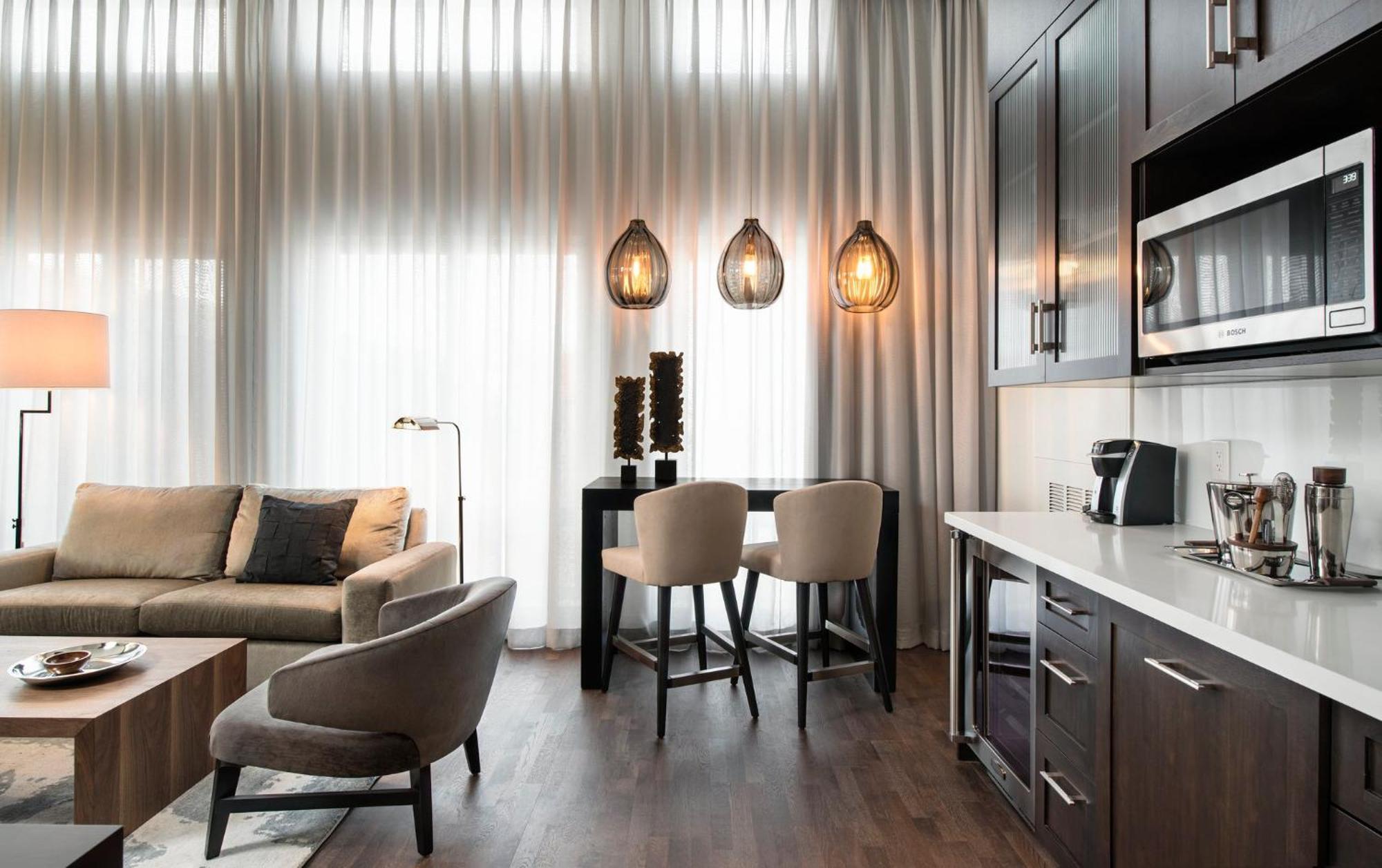 Hotel Courtyard By Marriott Calgary South Exteriér fotografie