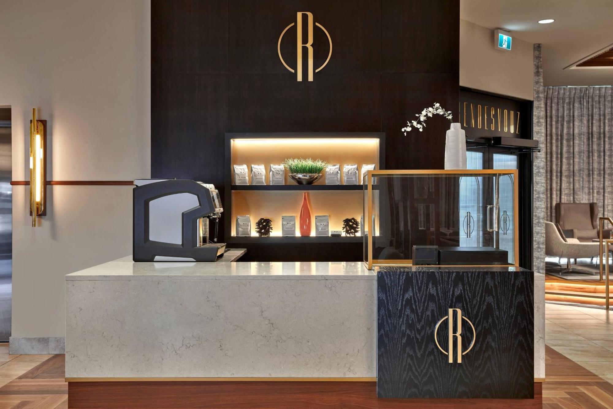 Hotel Courtyard By Marriott Calgary South Exteriér fotografie