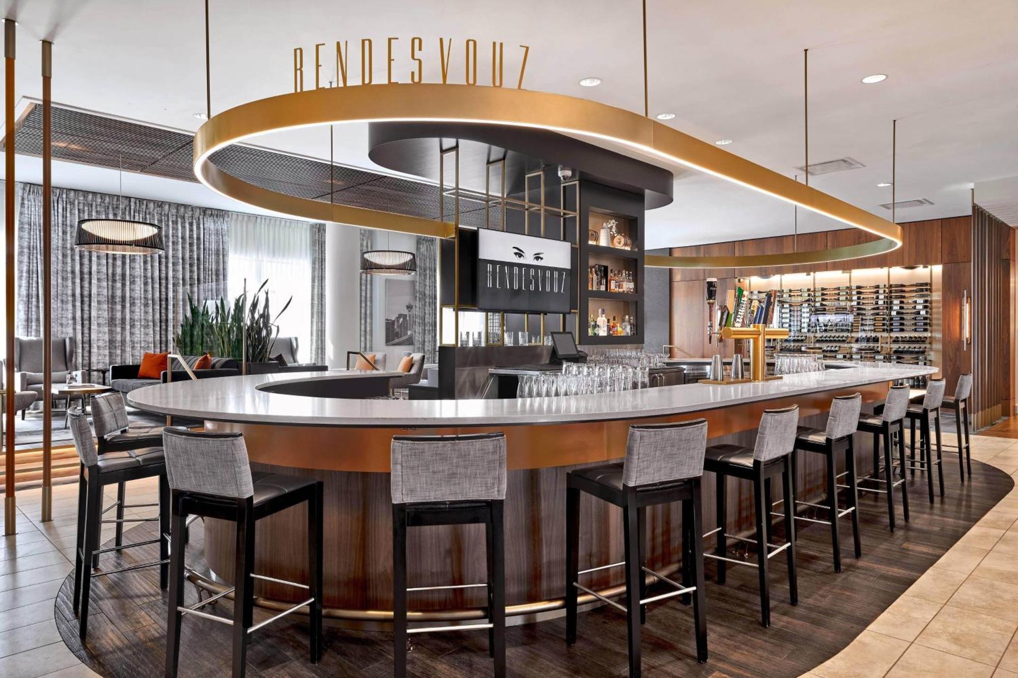 Hotel Courtyard By Marriott Calgary South Exteriér fotografie