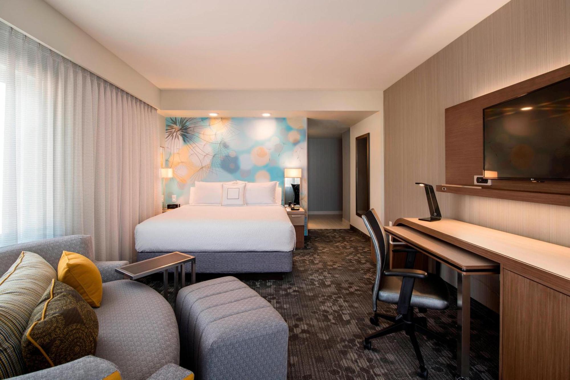 Hotel Courtyard By Marriott Calgary South Exteriér fotografie